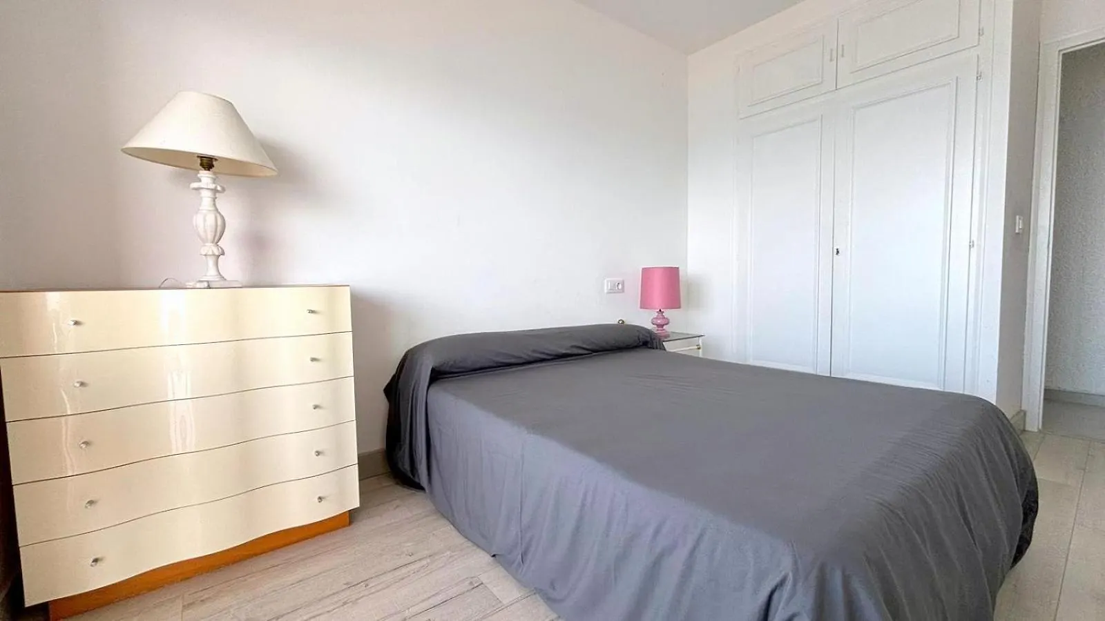 Appartamento Retiro B4 Roses